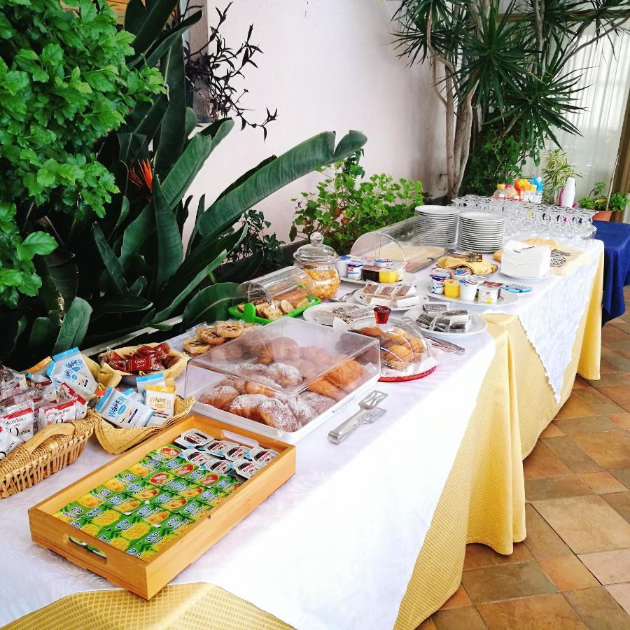 Paradiso Hotel Ristorante Riaci Capo Екстериор снимка