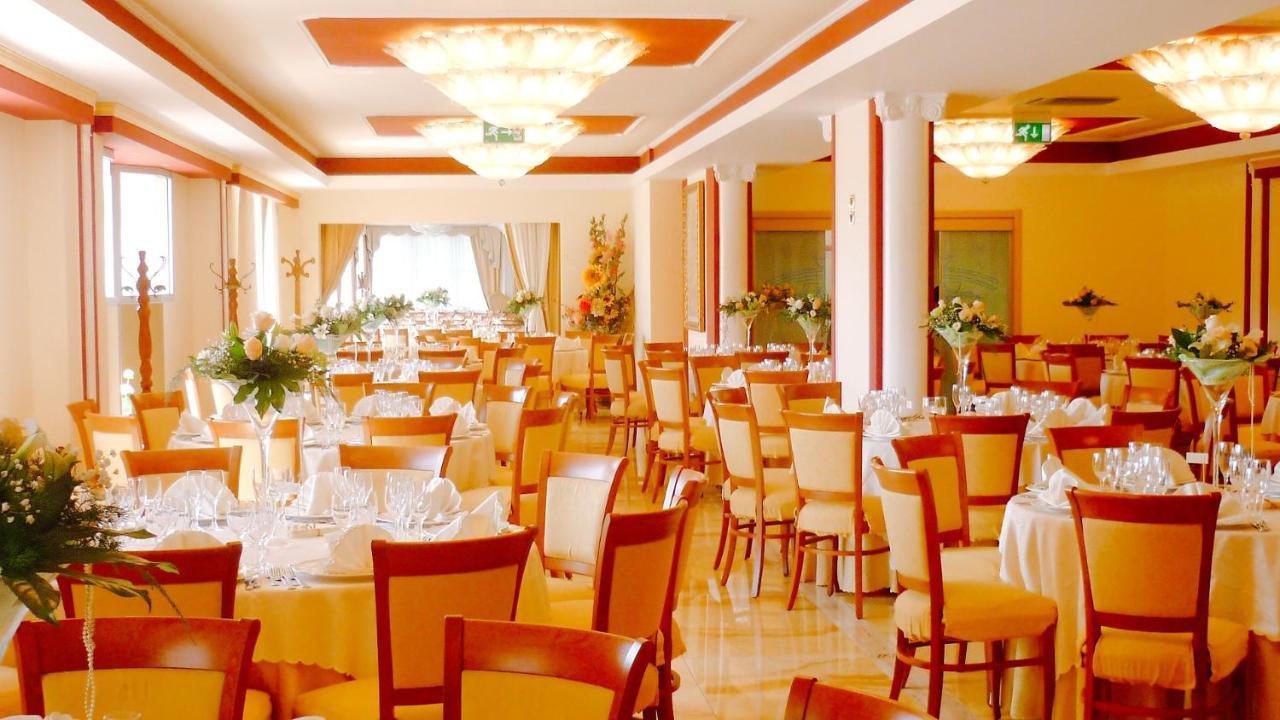 Paradiso Hotel Ristorante Riaci Capo Екстериор снимка