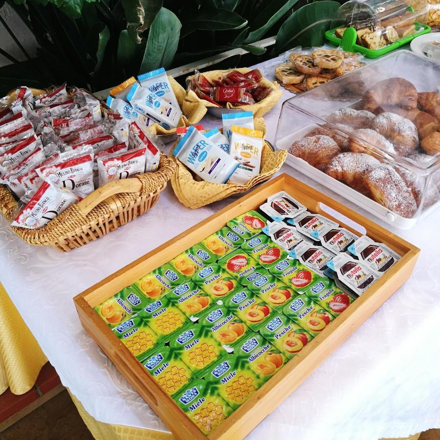 Paradiso Hotel Ristorante Riaci Capo Екстериор снимка