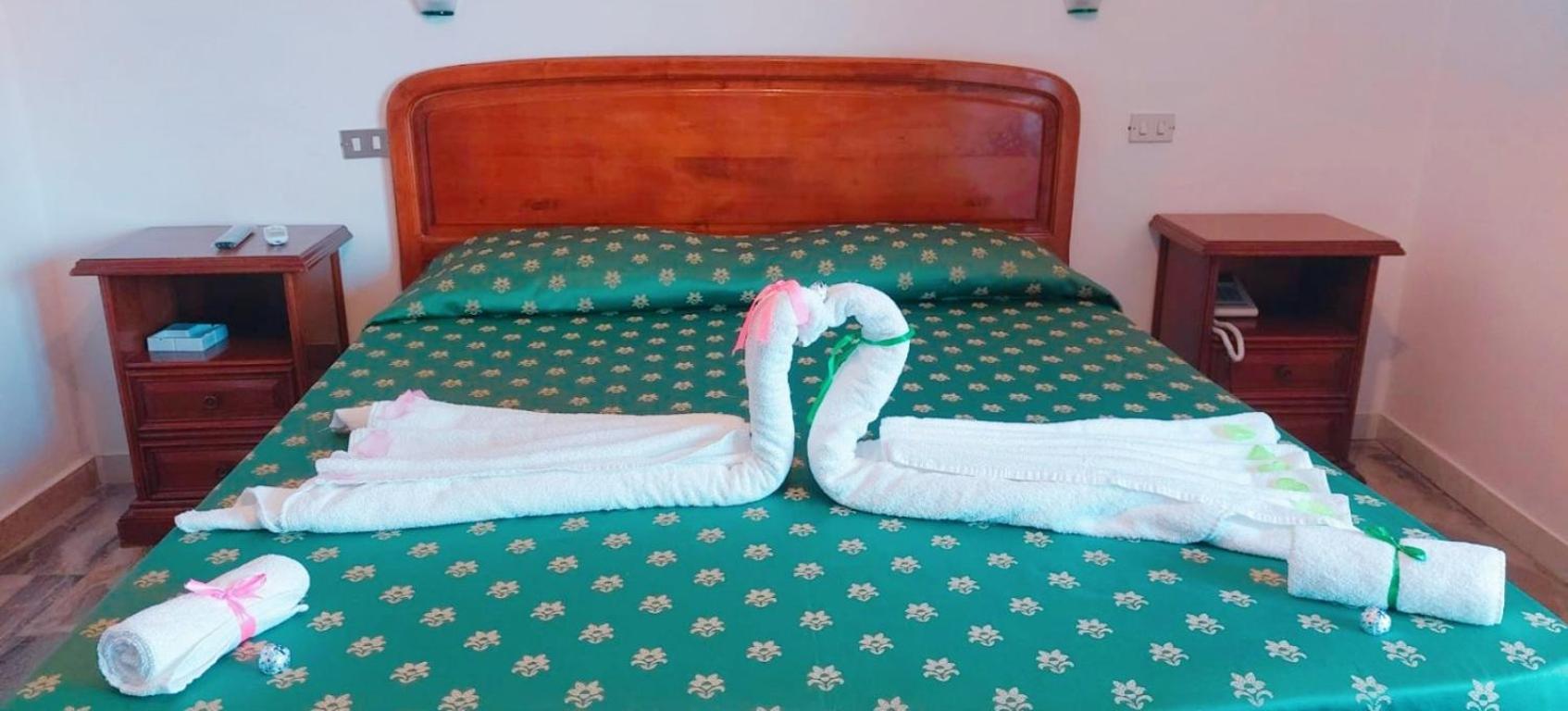 Paradiso Hotel Ristorante Riaci Capo Екстериор снимка