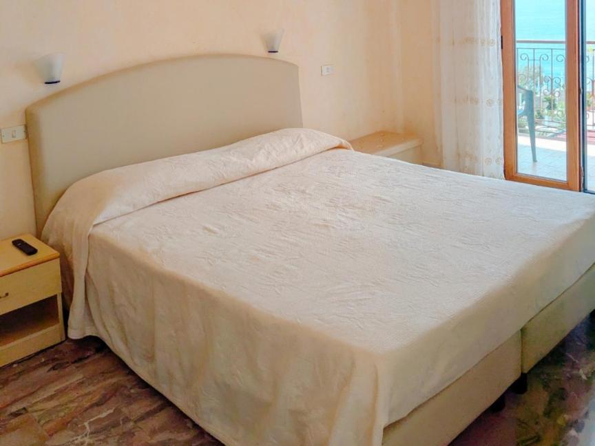 Paradiso Hotel Ristorante Riaci Capo Екстериор снимка