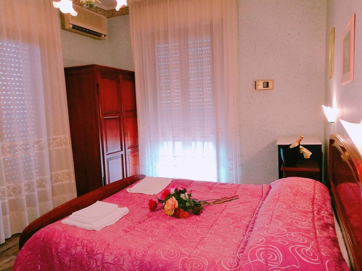 Paradiso Hotel Ristorante Riaci Capo Екстериор снимка