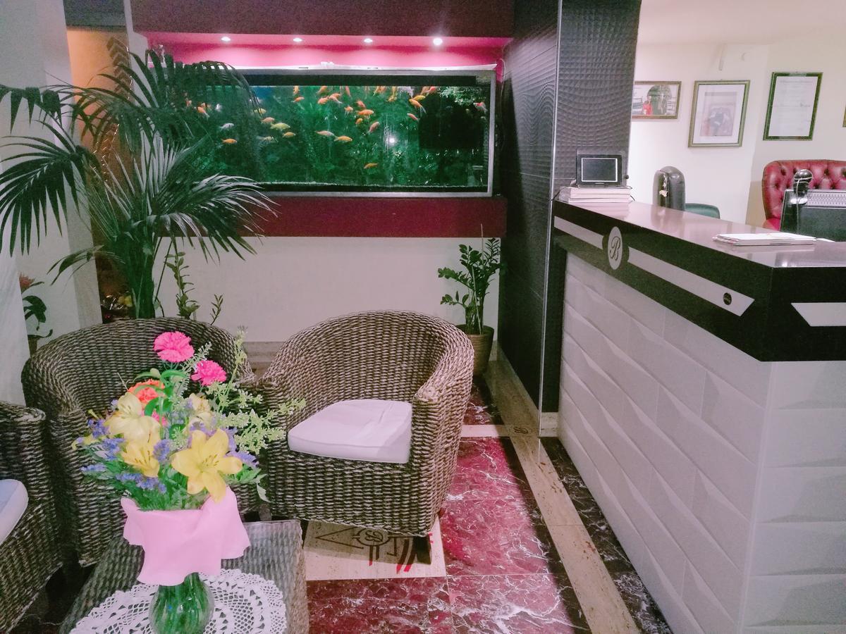 Paradiso Hotel Ristorante Riaci Capo Екстериор снимка