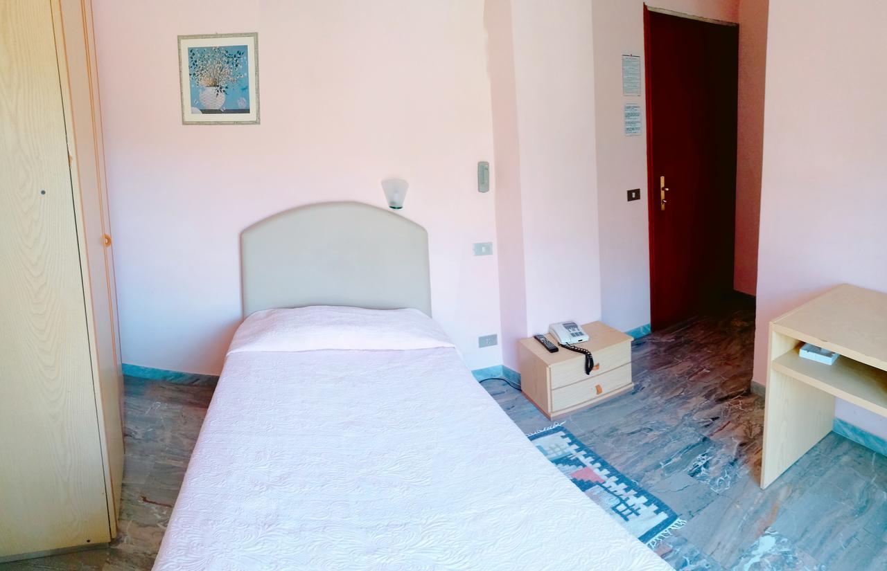 Paradiso Hotel Ristorante Riaci Capo Екстериор снимка