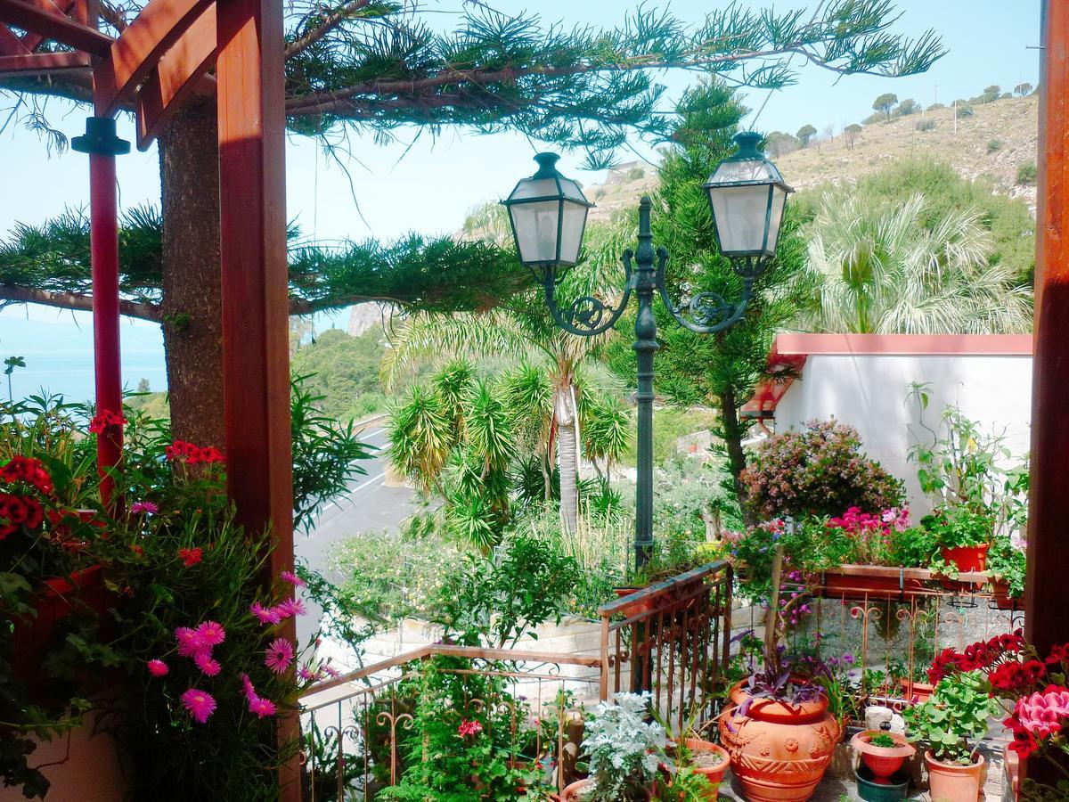 Paradiso Hotel Ristorante Riaci Capo Екстериор снимка